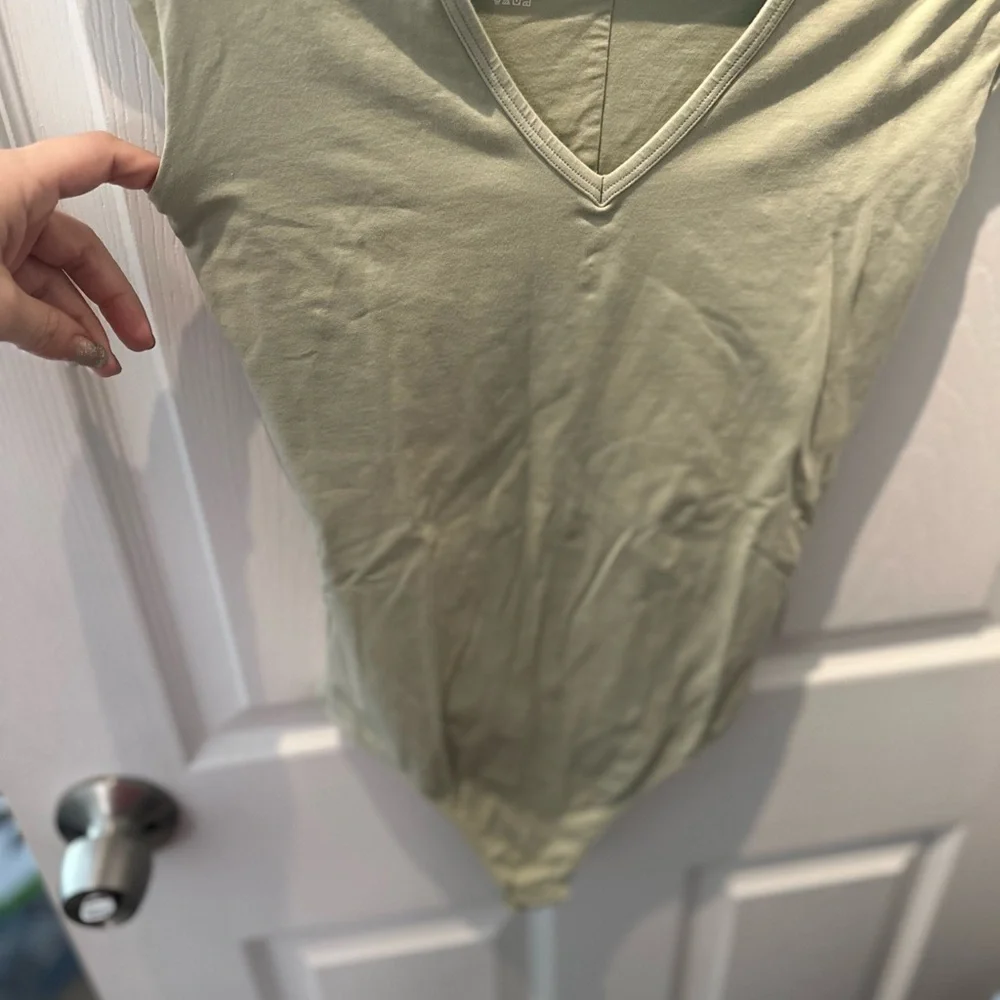 NWOT Everlane XS Green Cap Sleeve Supima Cotton V-Neck Ballet Bodysuit Top